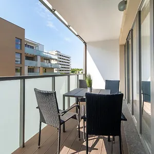 https://green-sea-apartamenty-kasprowicza.kolobrzeghotels.com